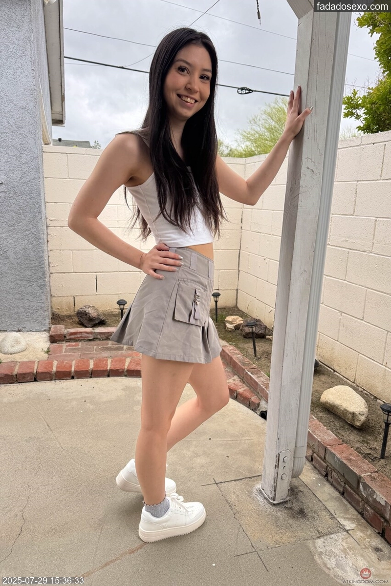 convert-21-fotos-reais-da-magrinha-mais-safada-na-putaria-real-1