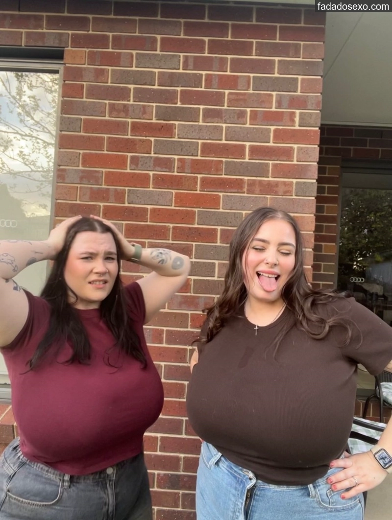 safadinha-gordinha-cosplay-velma-e-stranger-things-nua-em-gifs-e-fotos-2