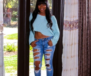 Imagem Relacionada: Jenna Foxx Pelada Em Casa: Bucetinha Raspada E Vibrador Delicioso